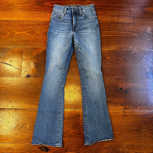 Kut from the Kloth Denim - Kut from the Kloth Natalie Fab AB Bootcut. Size 00